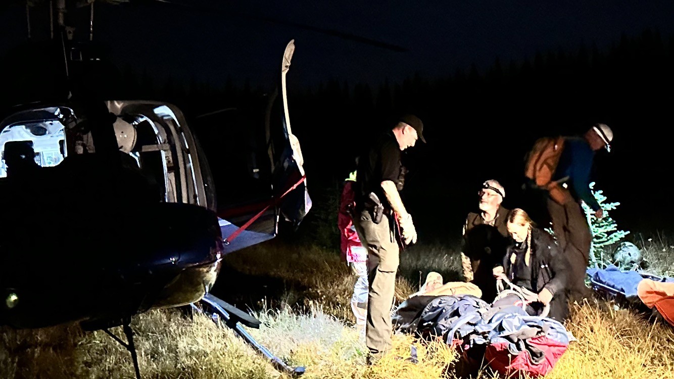 Hiker Rescued After Severe Fall Near Baldy Lake, Thanks to Emergency Beacon